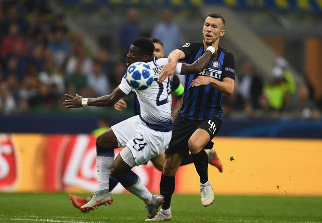 屈精神的象 屈精神的象