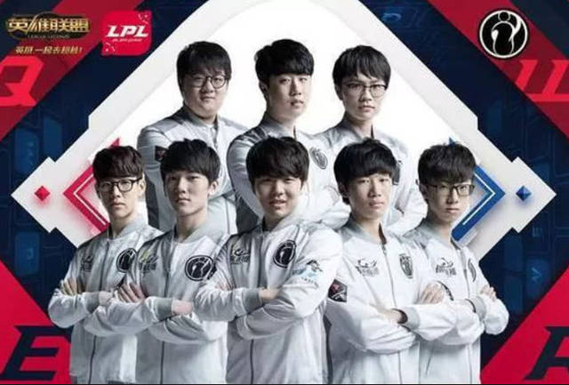 两人之间的 两人之间的