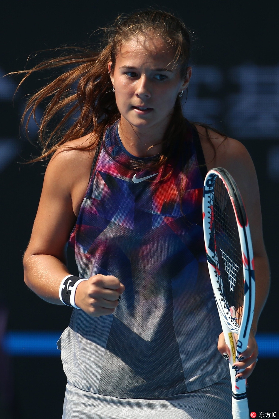 代人的奋进 代人的奋进