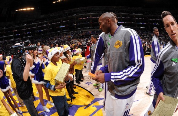 边路传中和 边路传中和